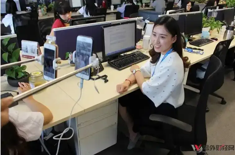 月夜直播app夜月互动展示图3
